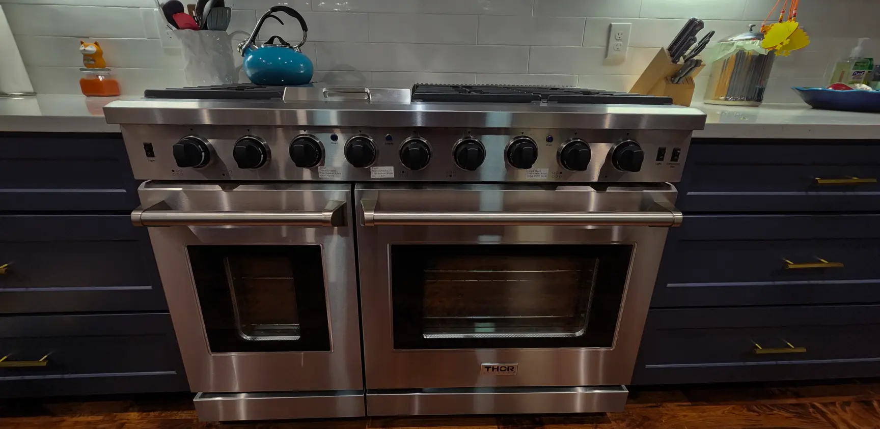 Thor Kitchen background